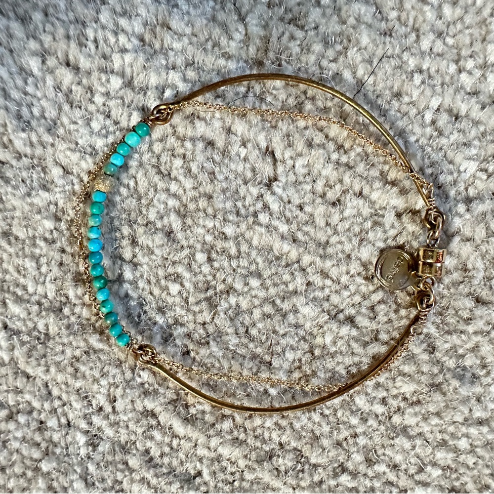 Chic Gold and Turquoise Beaded Bracelet